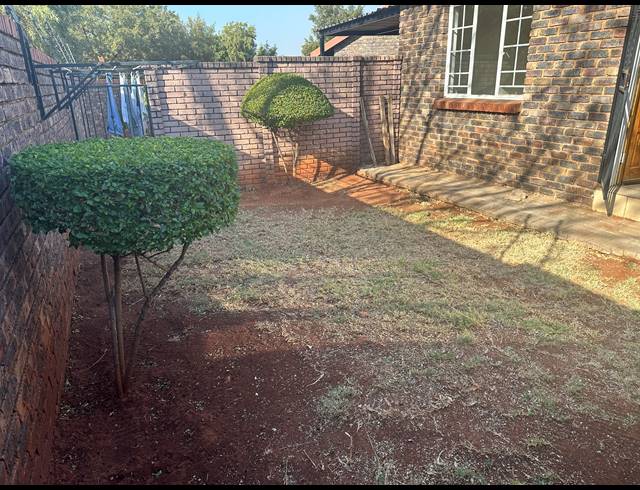 2 BEDROOM GATED ESTATE FOR SALE IN THE ORCHARDS